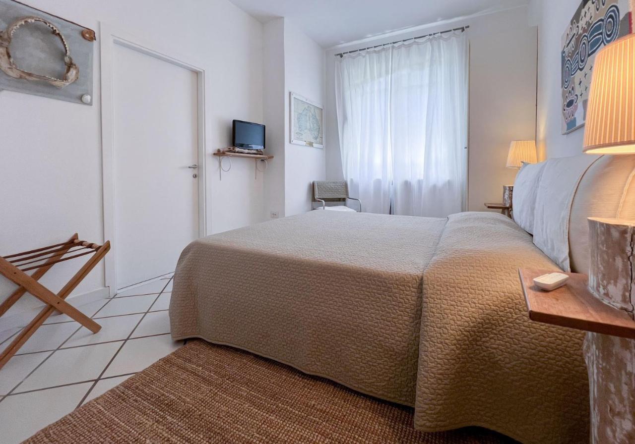 A Casa Di Enrico B&B Portoferraio Dış mekan fotoğraf