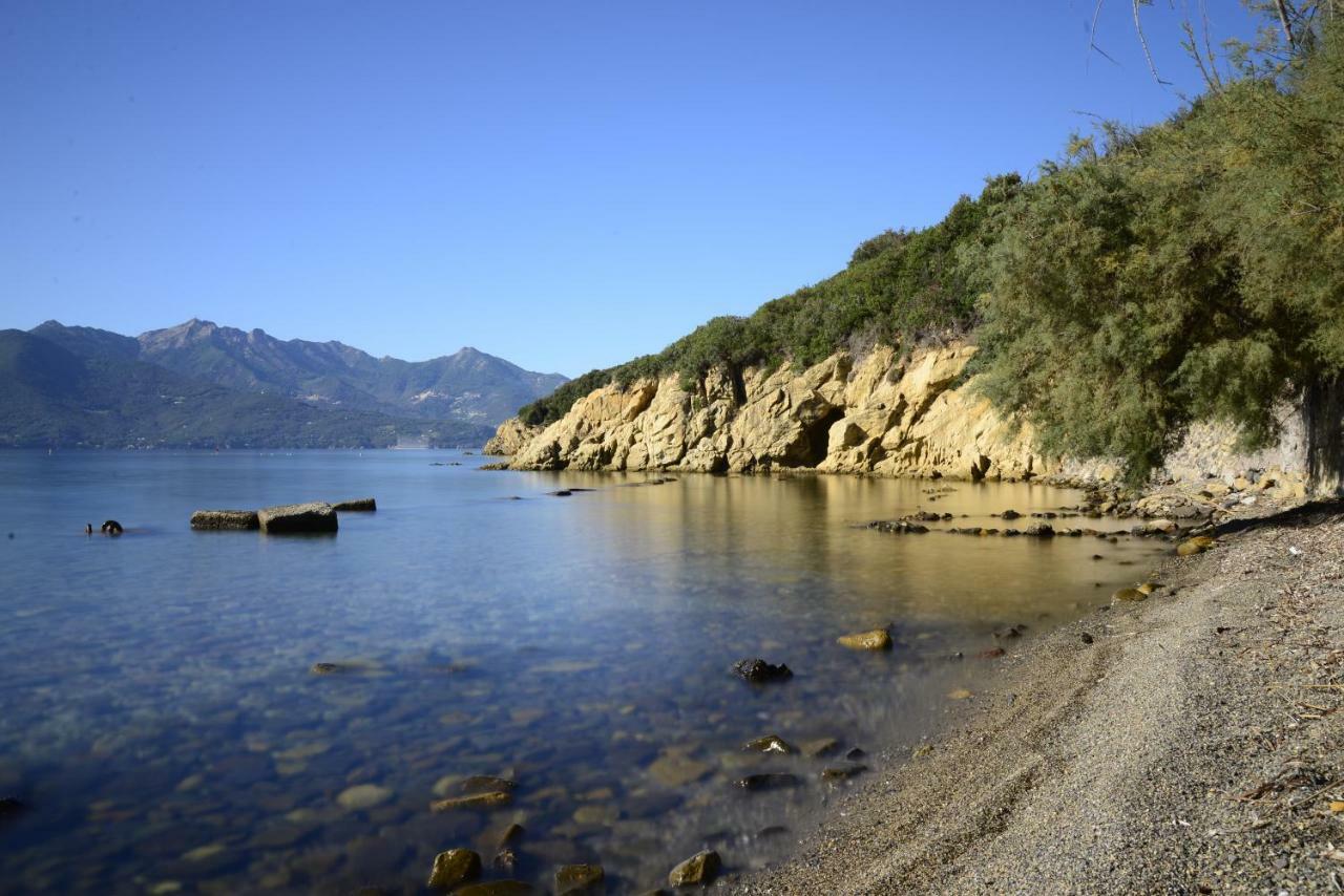 A Casa Di Enrico B&B Portoferraio Dış mekan fotoğraf
